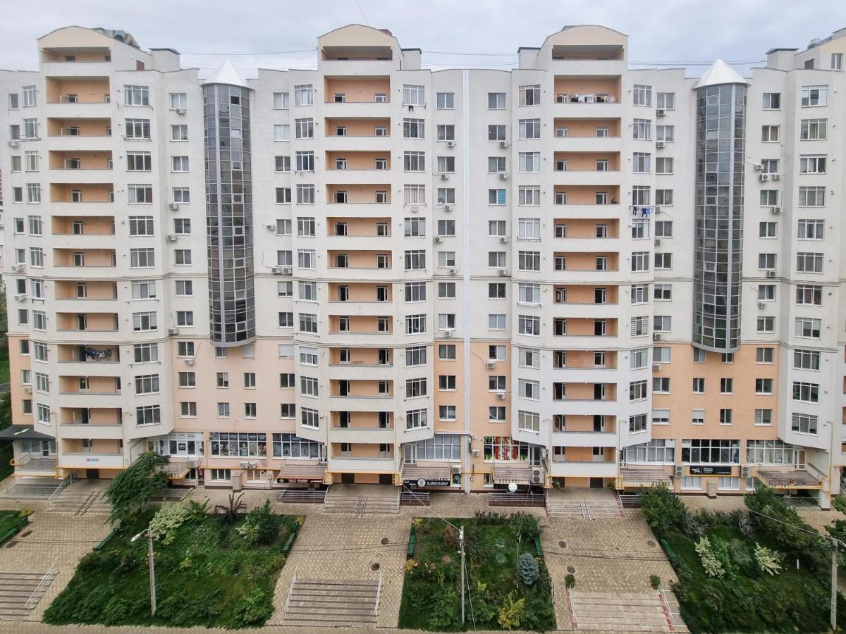Testemiteanu Apartment, Free Wifi Available تشيسيناو المظهر الخارجي الصورة